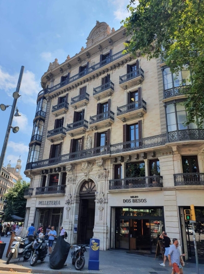 Classroom Management Solutions for Teachers: New Methodologies, Effective Motivation, Cooperation and Evaluation Strategies Barcelona