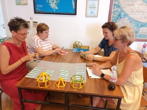 "A felfedezés örömforrás"  - felsős matematika